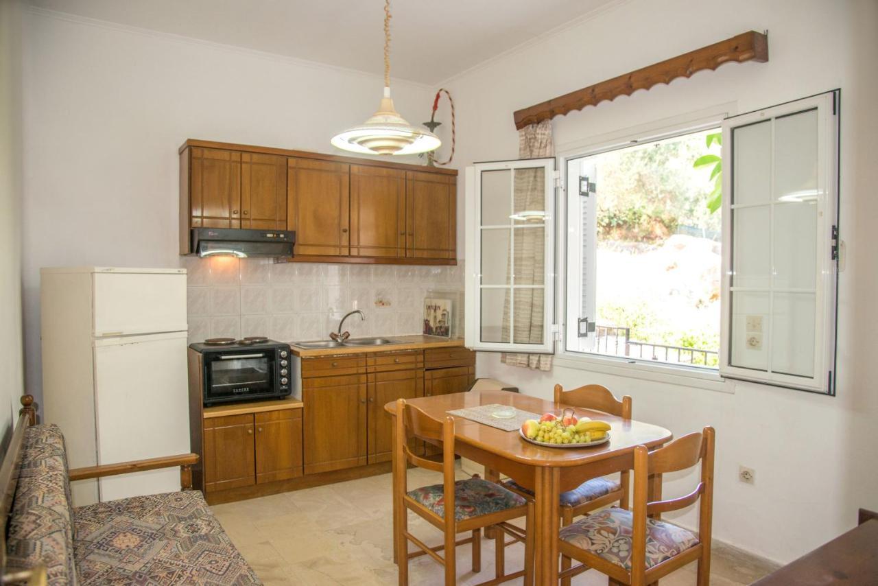 Limani Apartments Kassiopi Ngoại thất bức ảnh