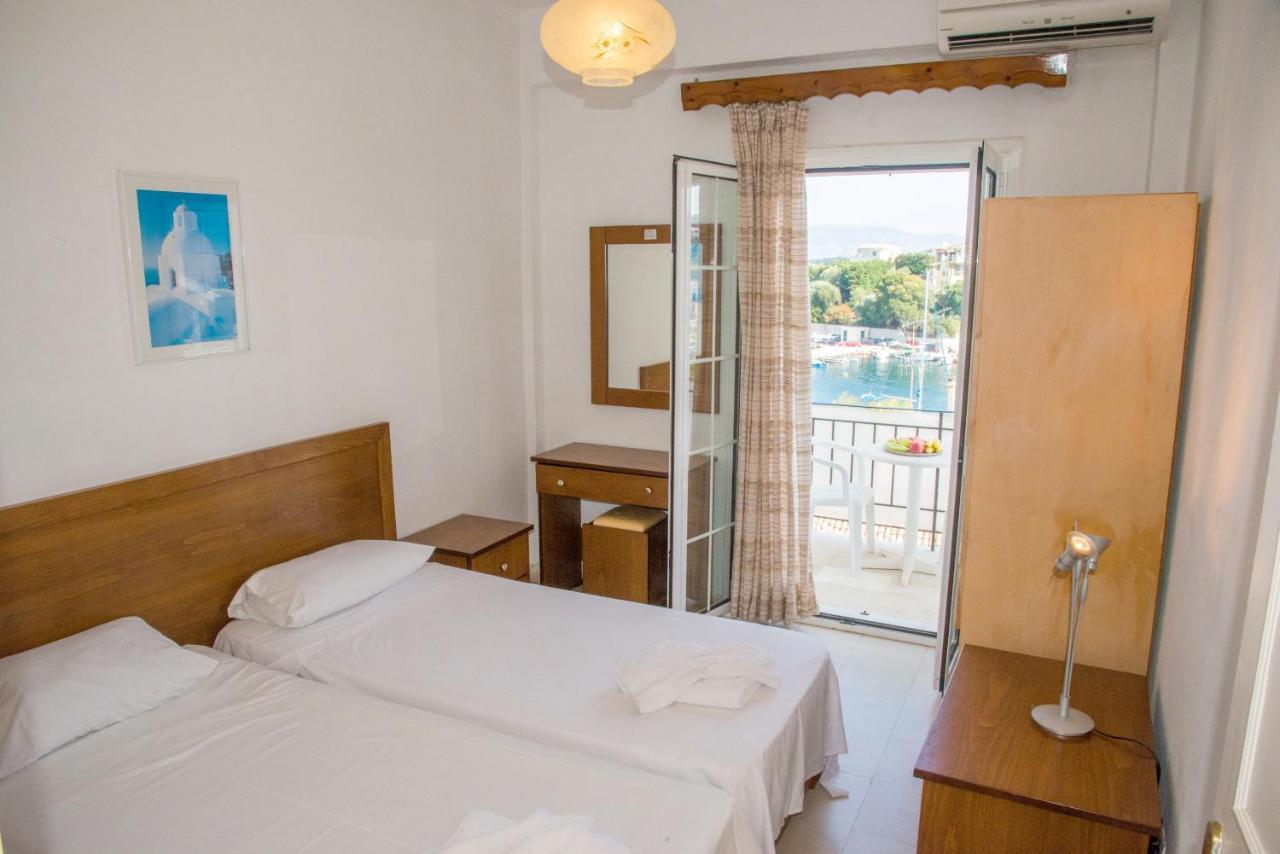 Limani Apartments Kassiopi Ngoại thất bức ảnh