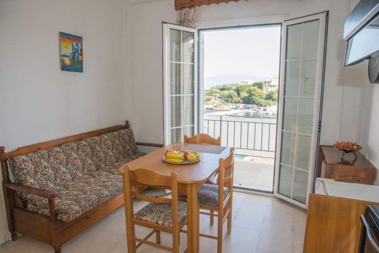 Limani Apartments Kassiopi Ngoại thất bức ảnh