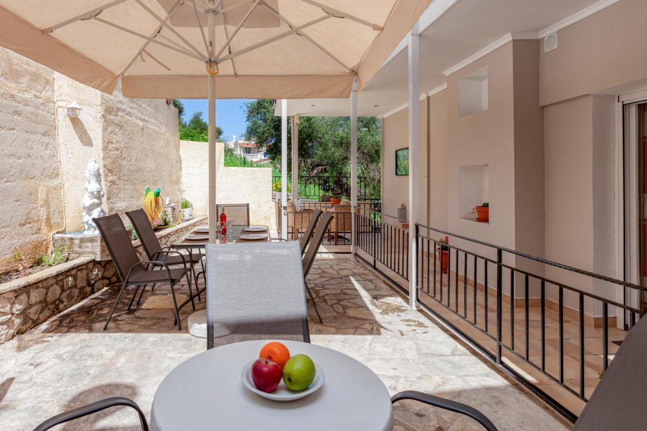 Limani Apartments Kassiopi Ngoại thất bức ảnh