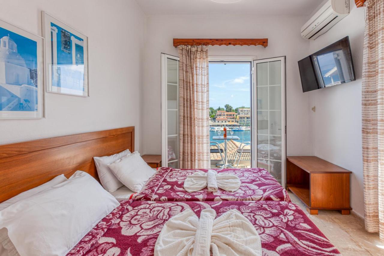 Limani Apartments Kassiopi Ngoại thất bức ảnh