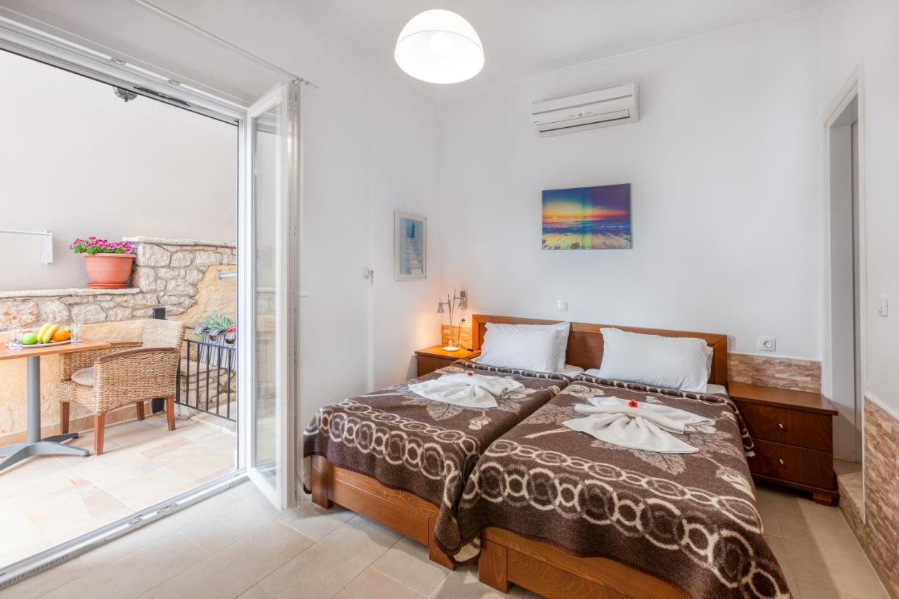Limani Apartments Kassiopi Ngoại thất bức ảnh