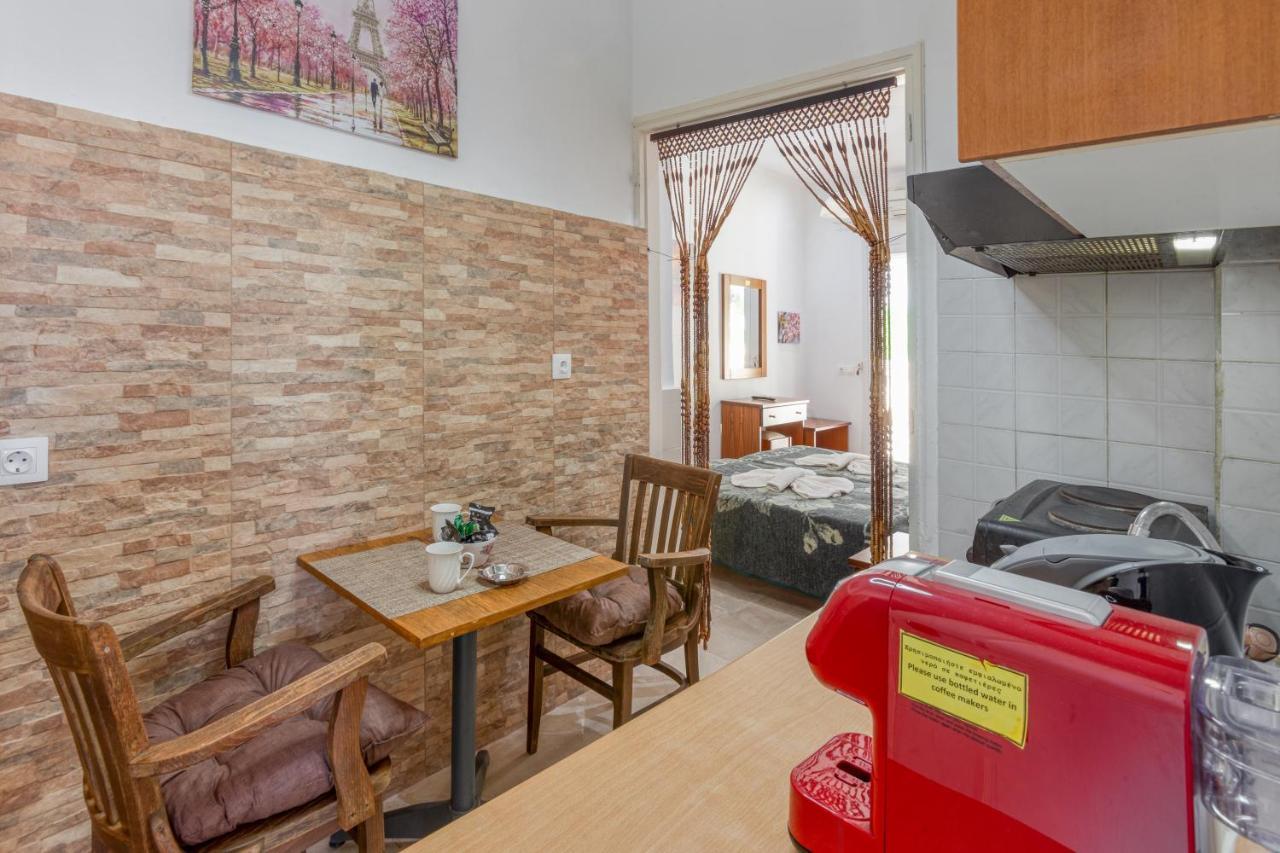 Limani Apartments Kassiopi Ngoại thất bức ảnh